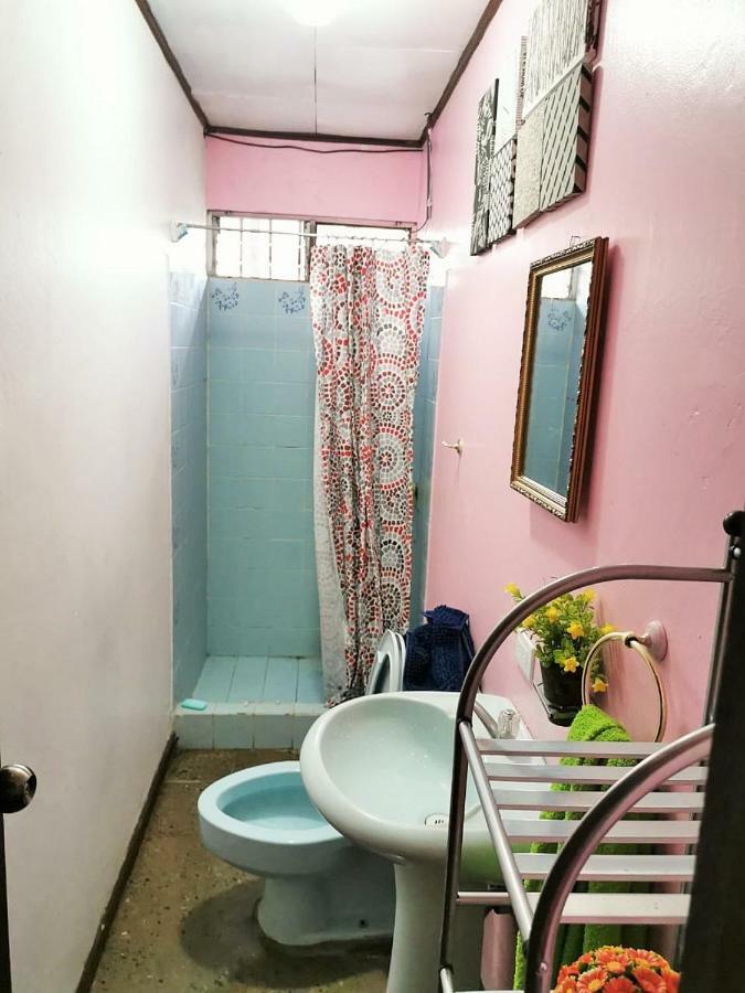 Airport Traveler'S Home Alajuela Exterior foto