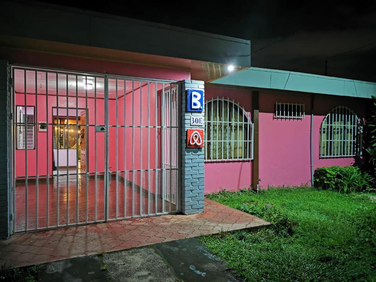 Airport Traveler'S Home Alajuela Exterior foto